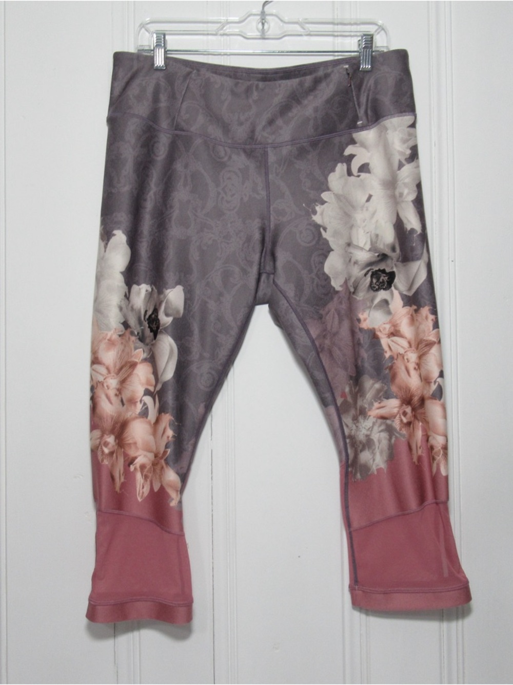 Calia by Carrie Underwood Floral Athletic Crop Leggings Size XL